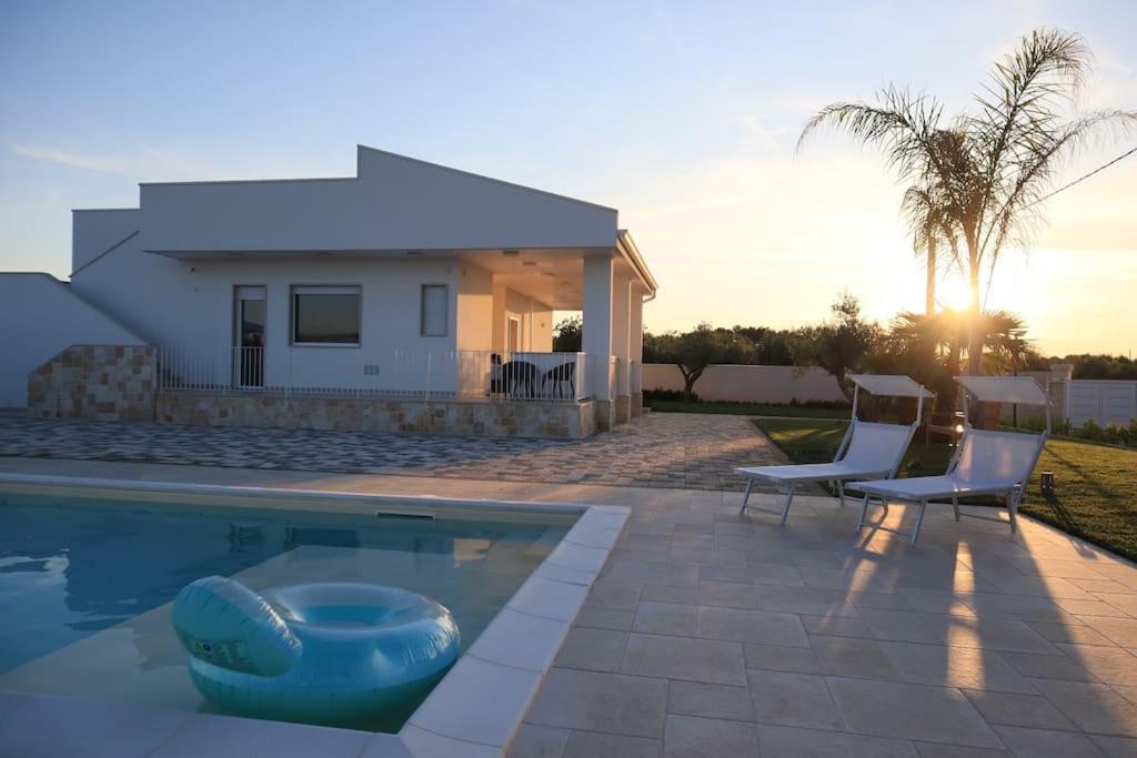 Malia Holiday Villa Conversano Exterior photo